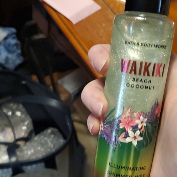 3 price set bath and bidywaikiki beach coconut - Picture 3 of 7